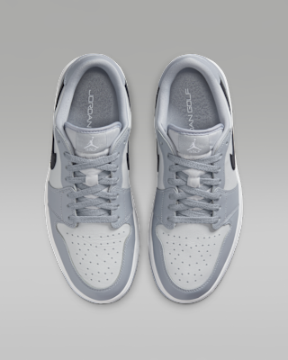 Air Jordan 1 Low G Golf Shoes. Nike JP